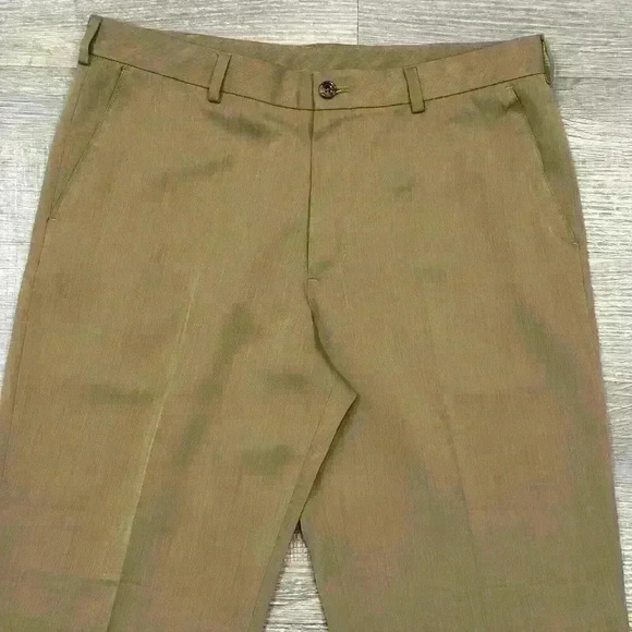 IZOD Pants Mens 36 Tan Straight Fit Leg Casual Size 36x30 Work Utility EUC - Picture 3 of 15